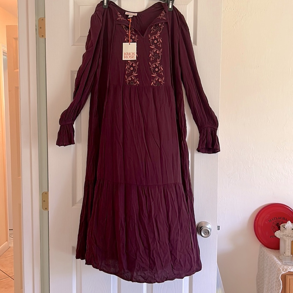 Brand new Knox Rose flowy dress.